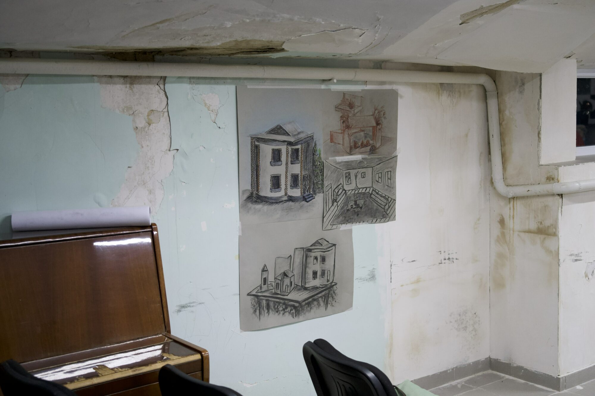 Julien 20220826 Friday PM Exhibition Setup 15